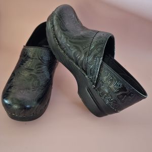 🔴Dansko Comfort Clogs (Black, 38)